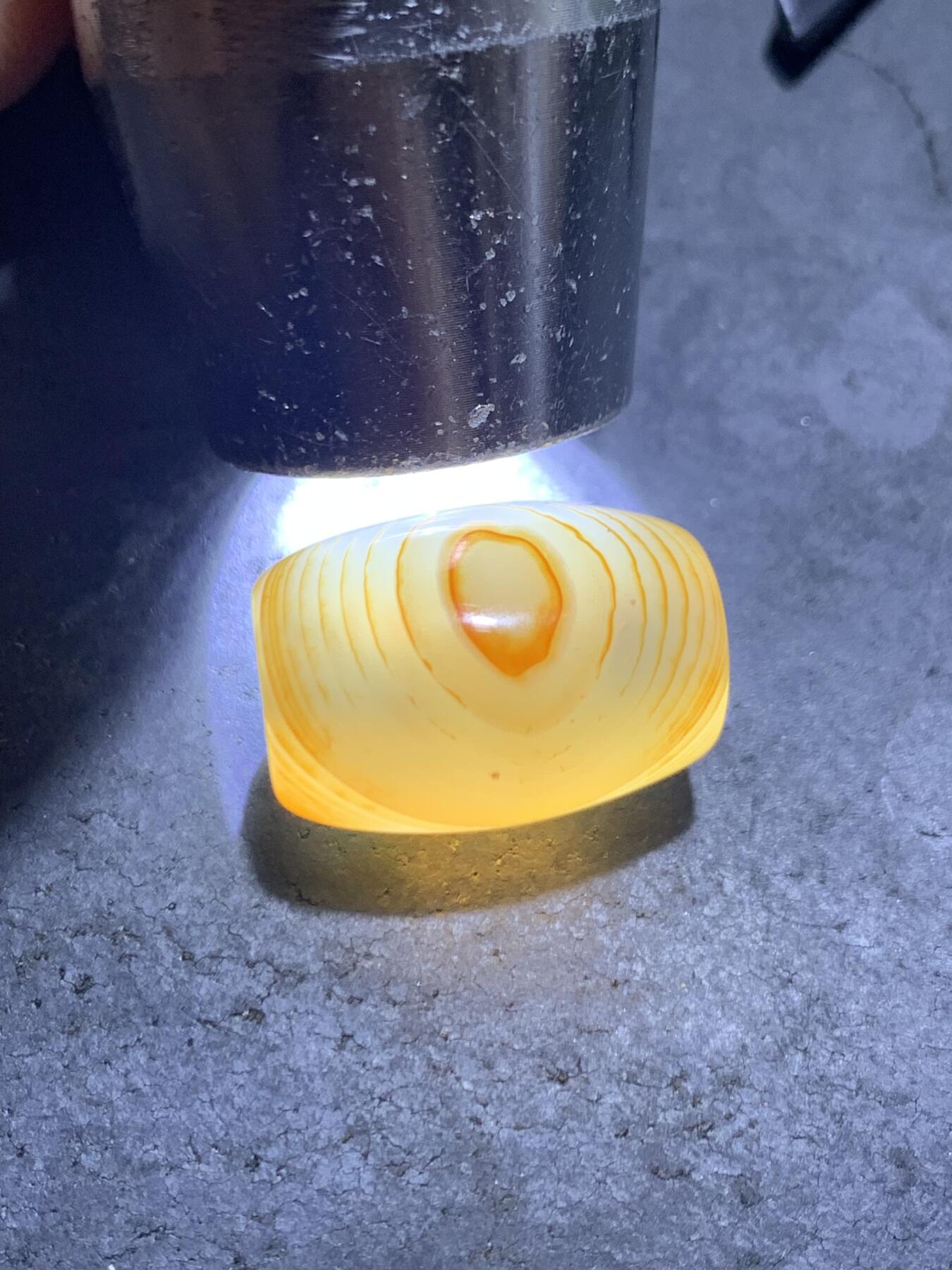 高玉化荔枝冻天眼纹缠丝玛瑙随形桶珠一颗