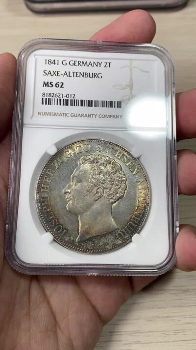 万国钱币拍卖第056期 NGC MS62 1841年德国萨克森-阿尔滕堡约瑟夫·赫尔佐格公爵纹章2泰勒 发行量仅仅9400枚 小邦中也是极其难得的高难品种 月牙环五彩包浆 NGC唯一亚军分