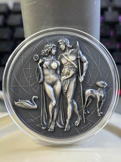 第183期拍卖 - 喀麦隆2023年古希腊爱神维纳斯与阿多尼斯仿古银币，999银，发行555枚