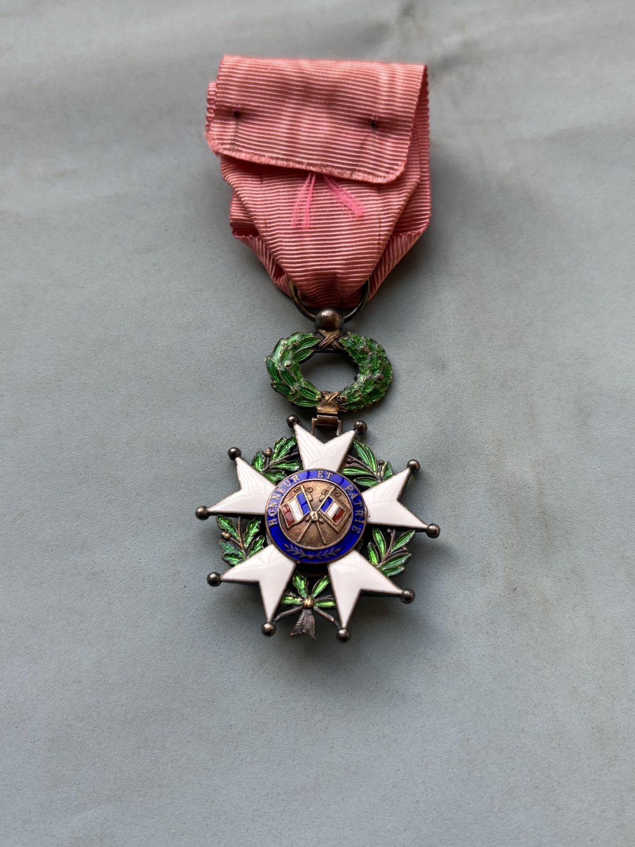 盛世勋华——号角文化勋章邮票专场拍卖第291期 法国四共军官级荣誉军团勋章 银制带银标 带造币局原盒