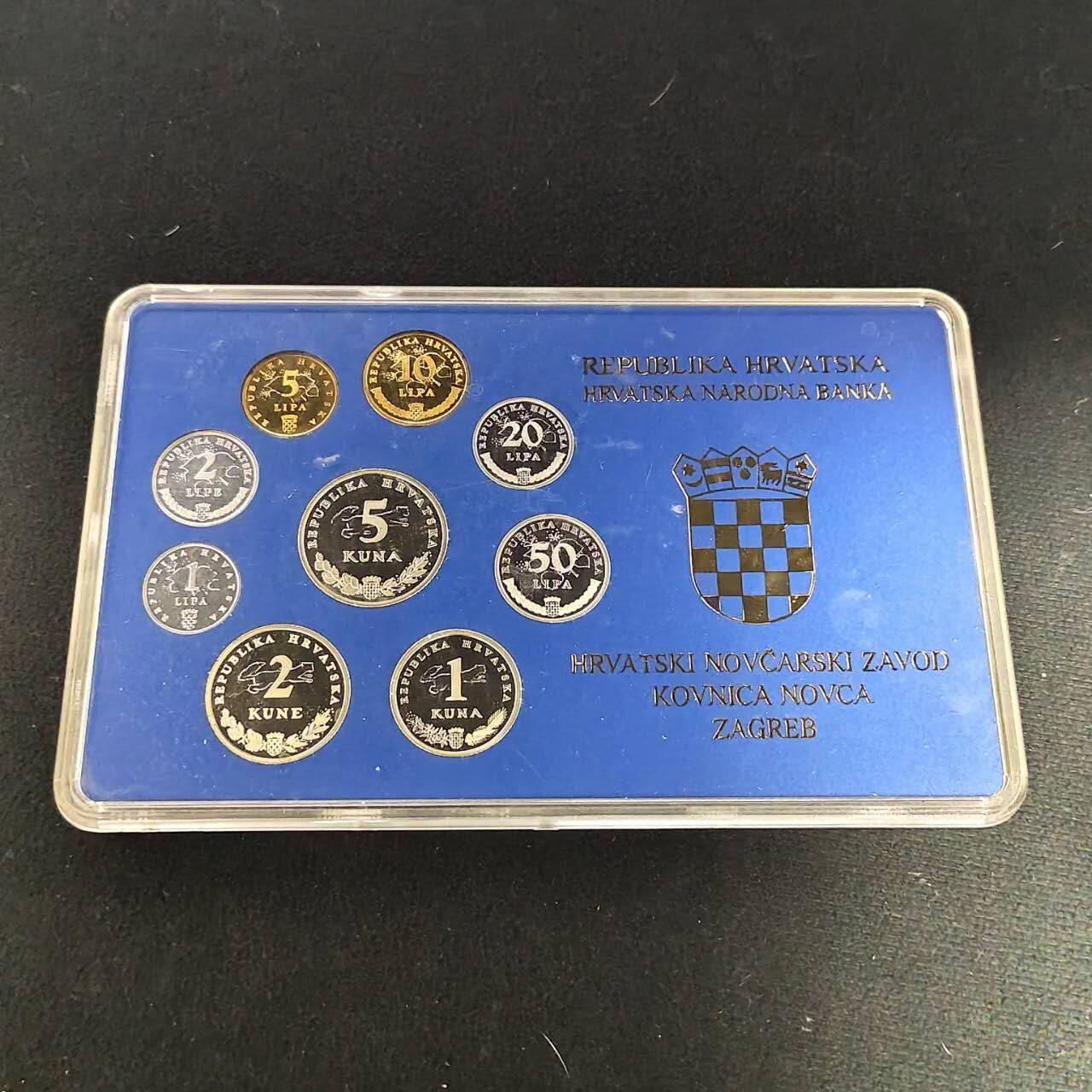 【全场包邮】纯粹捡漏拍485场（免费代拍第22场） 【稀少】克罗地亚2004年偶数年拉丁文版官方精制套币-量2000