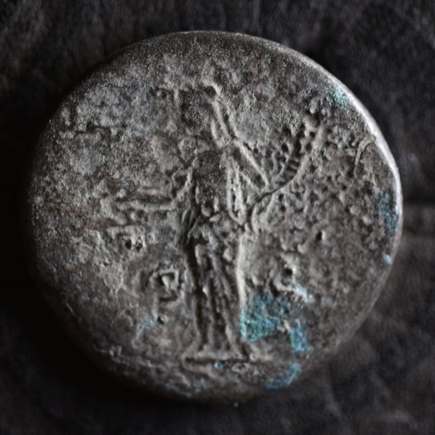 【良泉】【2025年最后一场】12月18日晚19.30点开拍！188组【直播场】西方古代钱币、丝路杂项、印章！ 18.12克，公元147-148年【古罗马】五贤帝-安东尼·庇护“公平女神”手持天秤和丰饶角，赛斯特提大铜币（该版本常见阿斯和都庞第，赛斯特提版很少见）