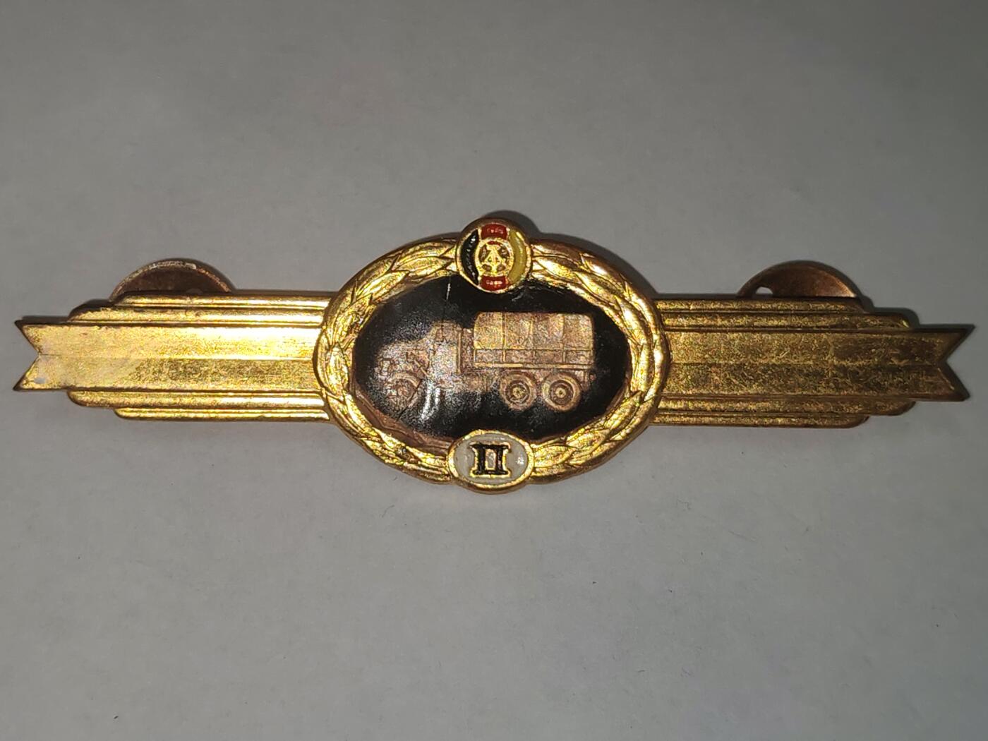 韵星假日拍卖第三十一期 -- Rimey Holidays Auction 31 民主德国二级汽车兵技能证章