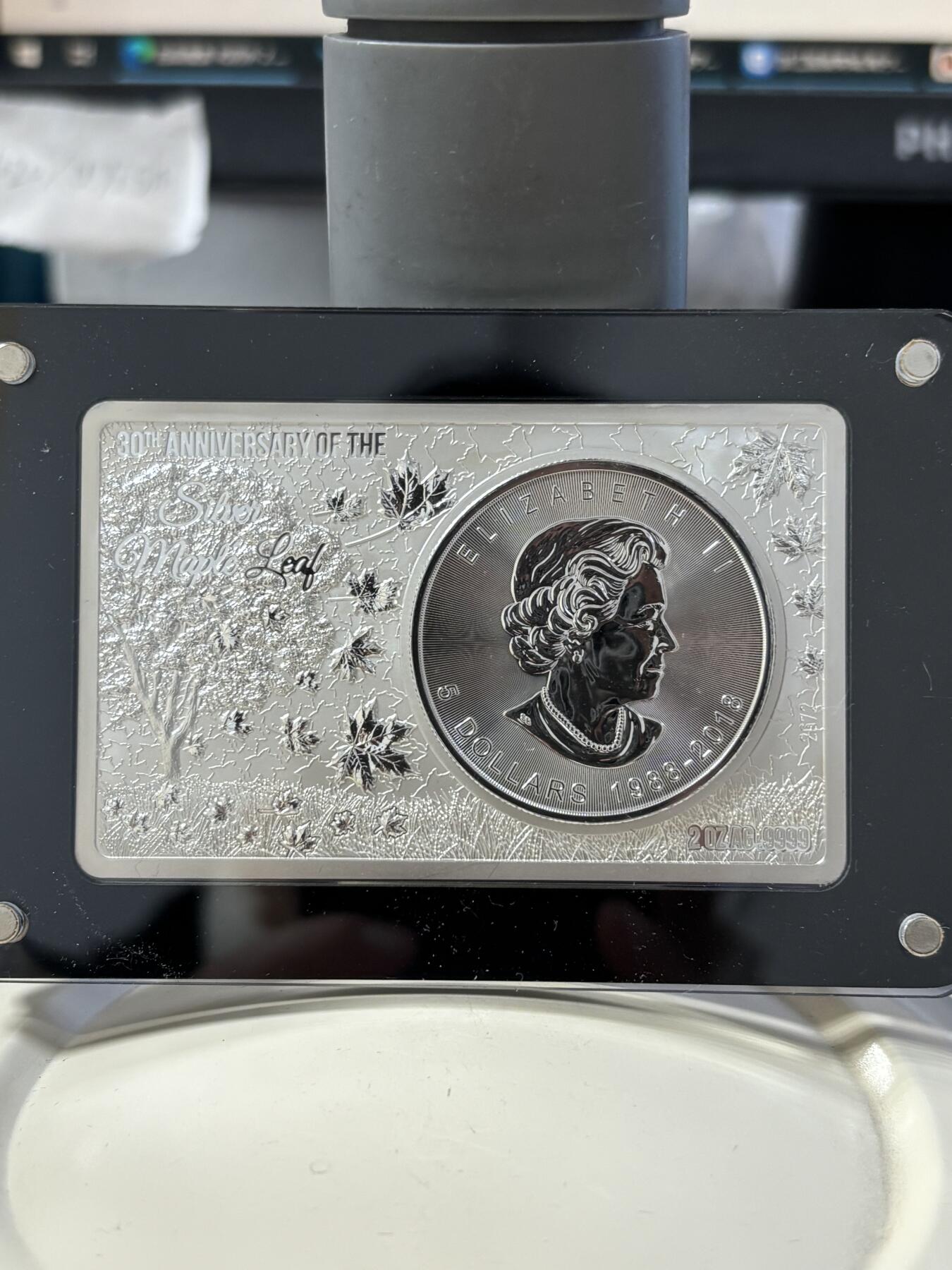 第184期拍卖 加拿大2018年枫叶发行30周年3盎司组合纪念银币，9999银，发行5000套