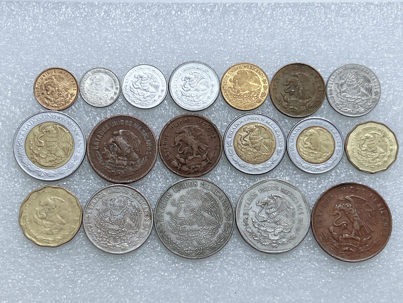 第一海外回流一元起拍收藏 散集专场  第274期 墨西哥硬币 18枚 无重复