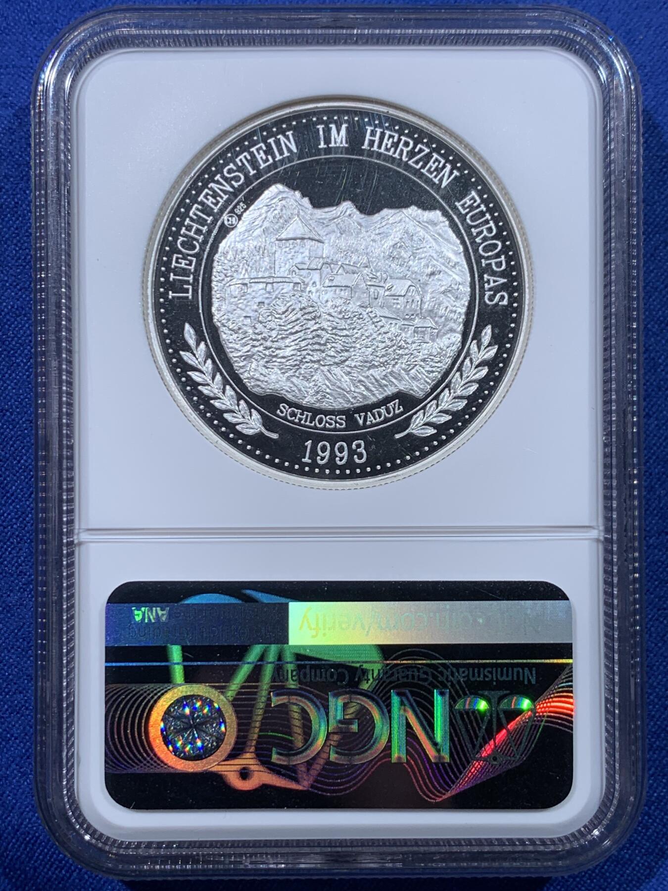 《竞宝斋》第443场 周日，周一，2场连拍 （全场包邮） NGC PF68UC 列支敦士登1993年世界首枚彩色银币 2盎司 加厚盒装