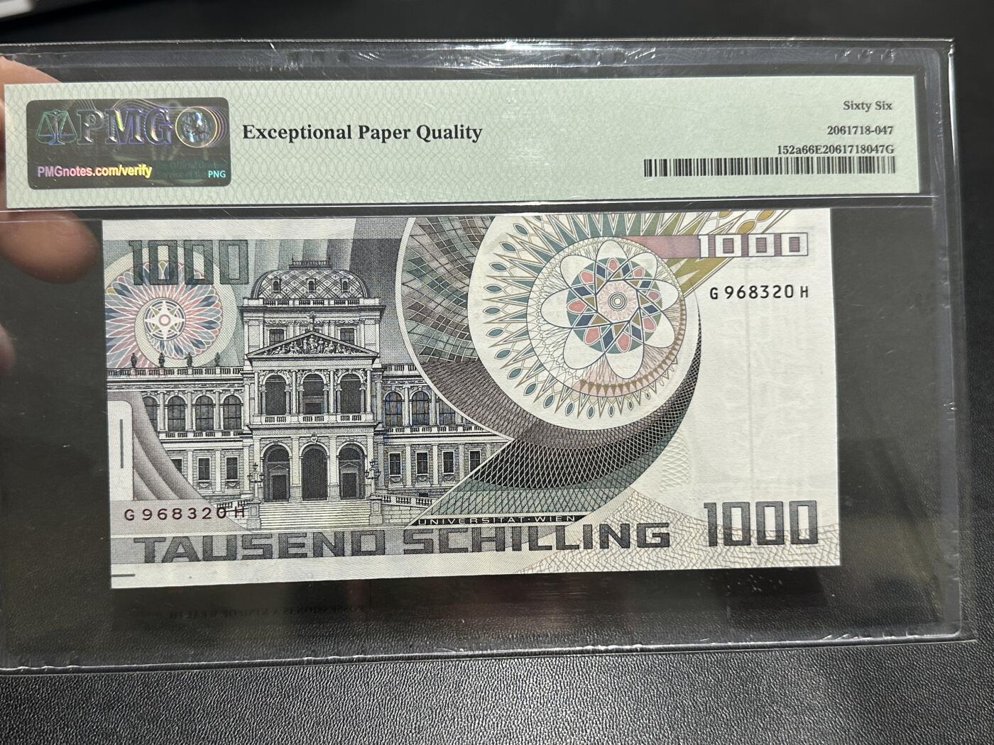 《外钞收藏家》第五百九十期（欧洲强钞、港币、硬通货及丰富裸币大拍场）（本平台长期征集拍品、欢迎藏友们联系合作） 1983年奥地利1000先令 PMG66 无47 尾320