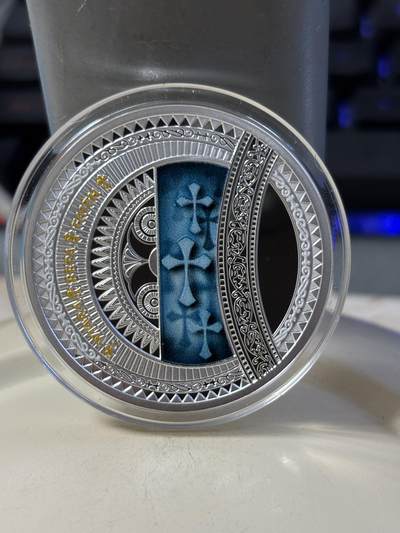 第184期拍卖 - 纽埃2015年人类的灵魂世界彩色17.5克纪念银币2，999银，发行1555枚