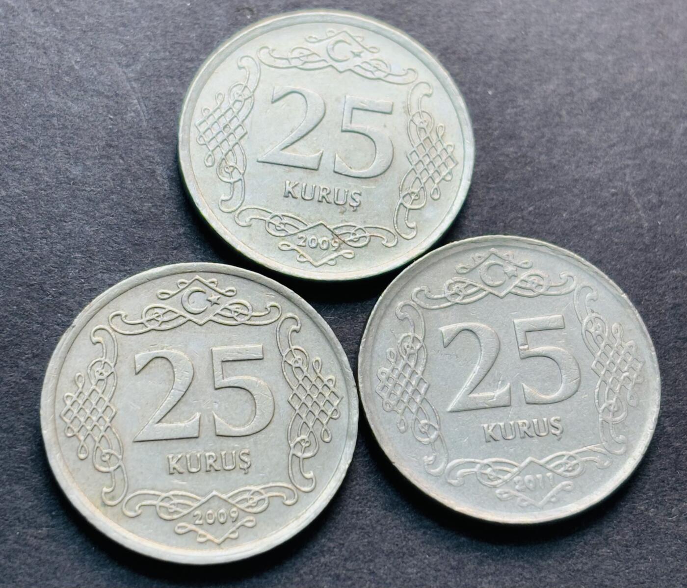 文馨钱币收藏第 284 场，【 长期接收代拍品】老藏家拍品南朝鲜李承晚时期货币，泰国大型纪念币，土耳其各时期及各国套币场 土耳其 25 库鲁 3 枚