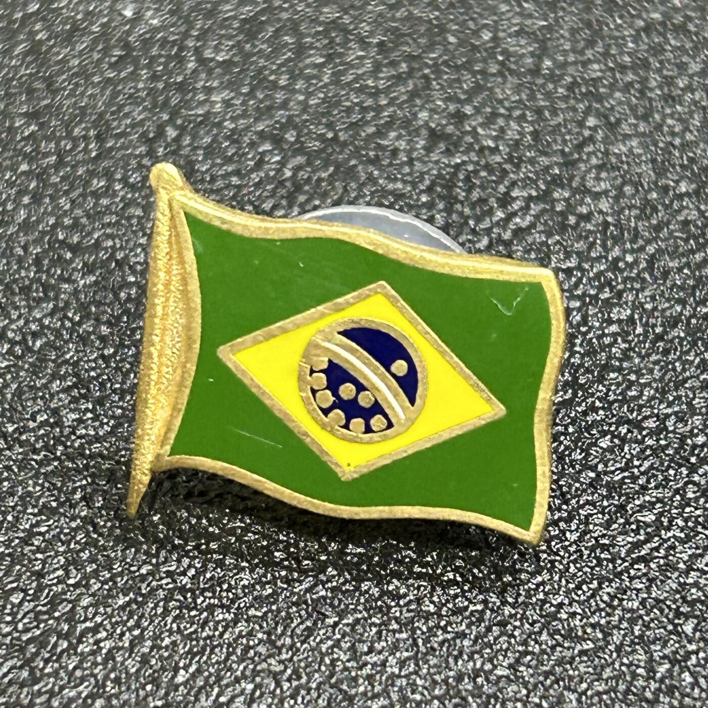 西秦中古拍卖第六十八期 早期巴西国旗纪念章