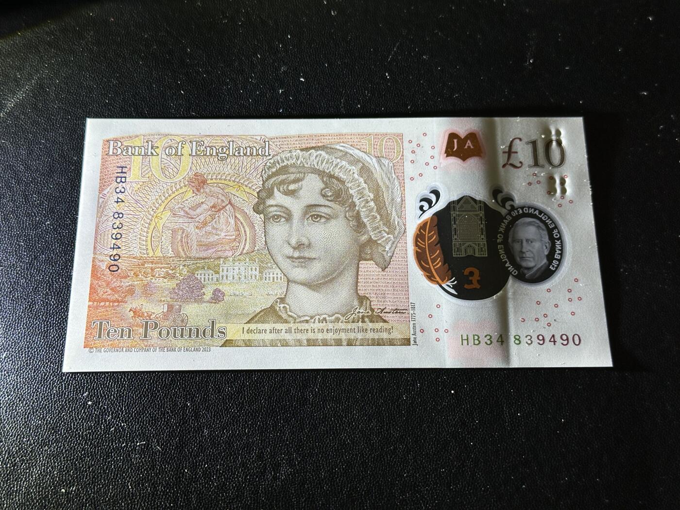 《外钞收藏家》第五百九十期（欧洲强钞、港币、硬通货及丰富裸币大拍场）（本平台长期征集拍品、欢迎藏友们联系合作） 2023年英国查尔斯版10镑 全新UNC