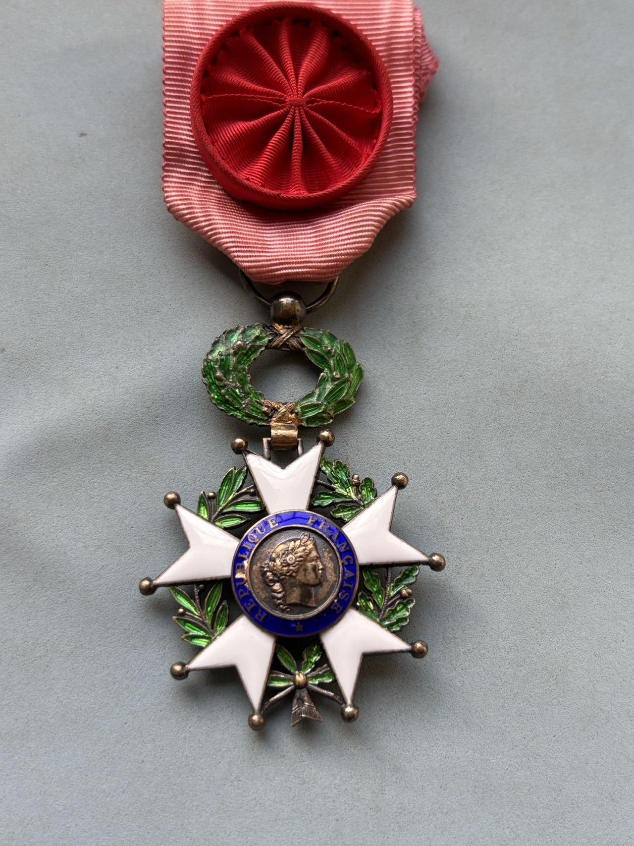 盛世勋华——号角文化勋章邮票专场拍卖第291期 法国四共军官级荣誉军团勋章 银制带银标 带造币局原盒