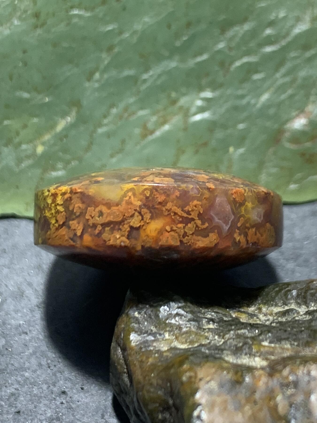 精美冻料草花纹冰飘战国红玛瑙随形平安扣一个