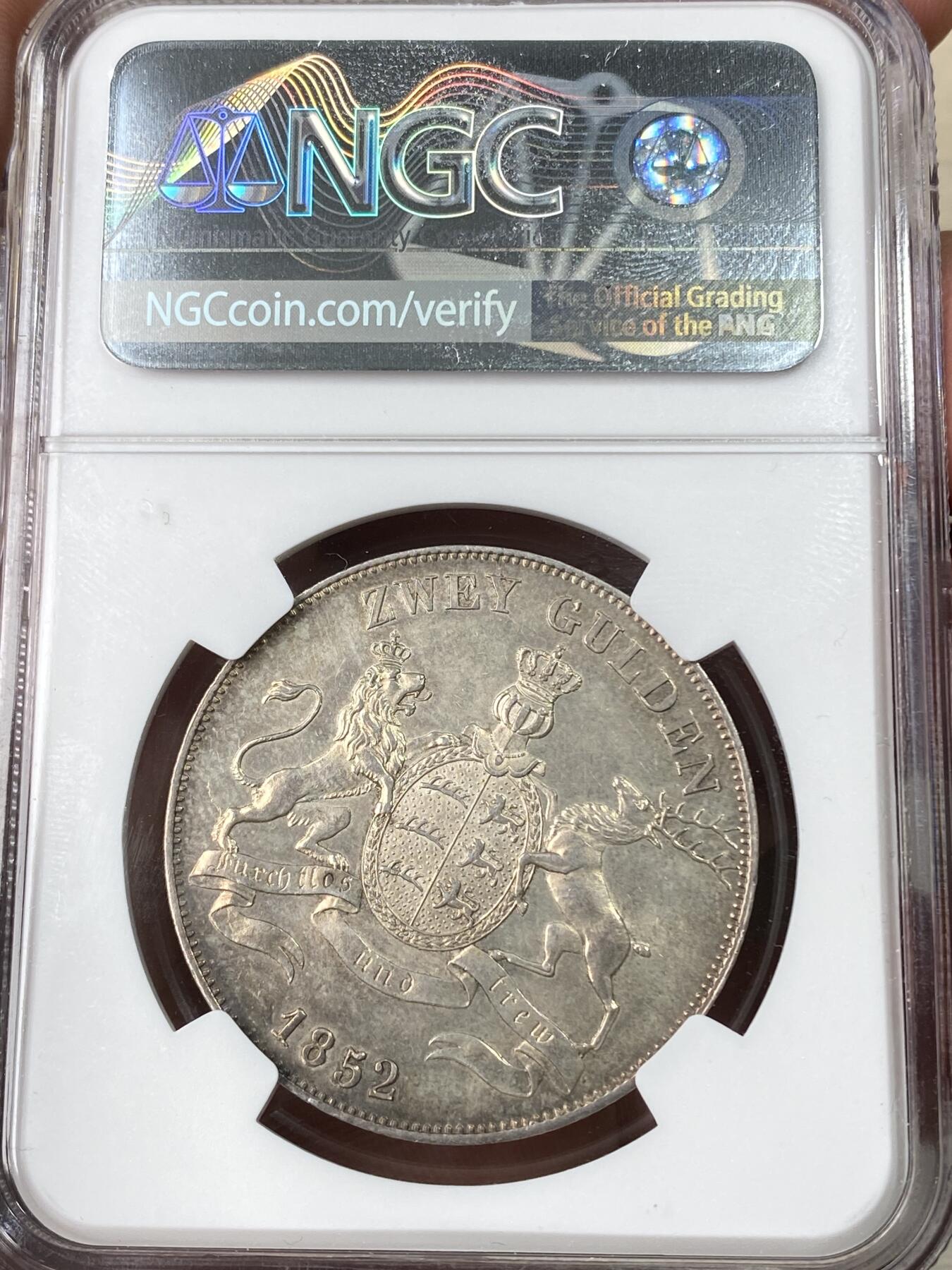 万国钱币拍卖第056期