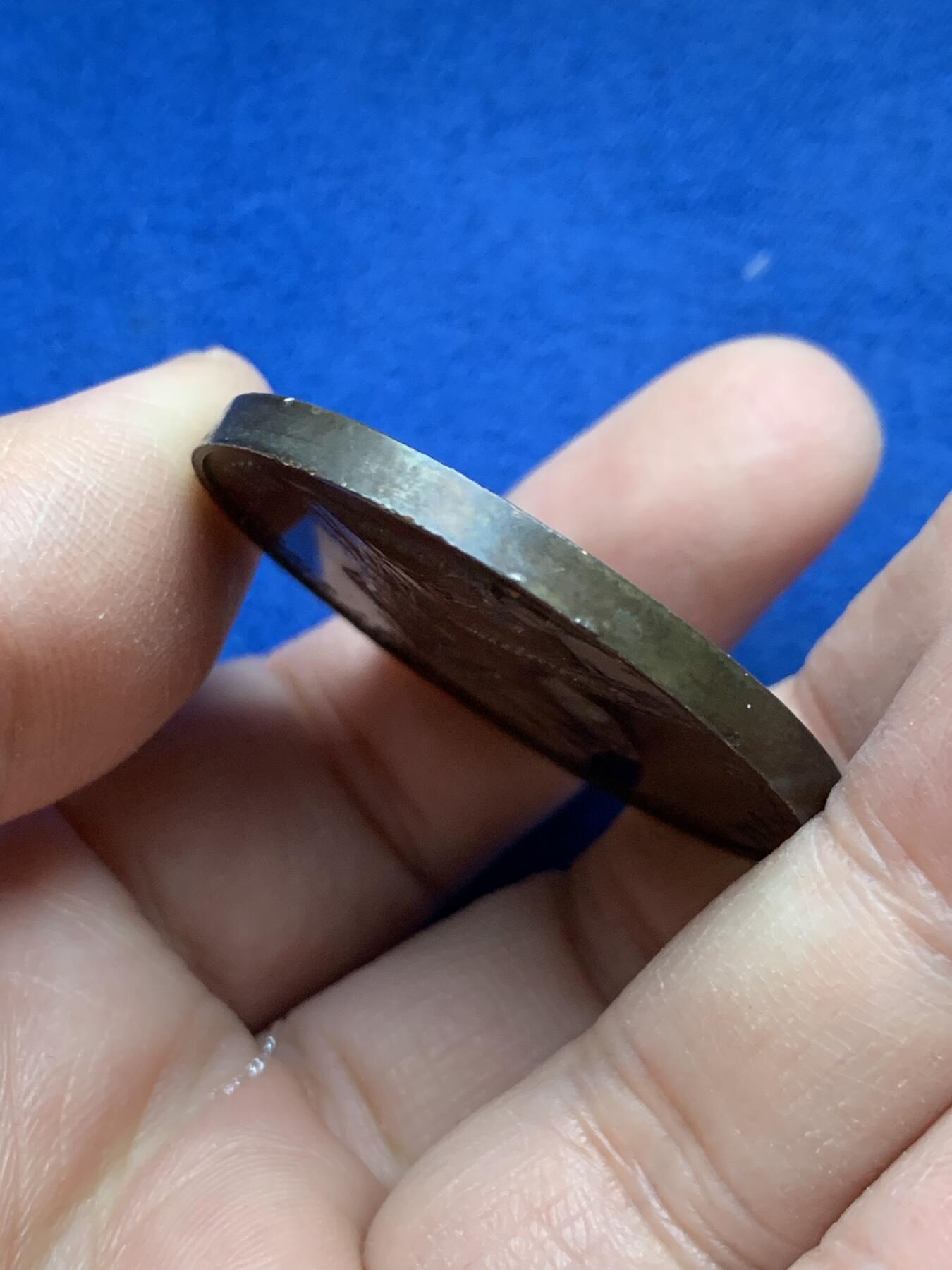 《竞宝斋》第443场 周日，周一，2场连拍 （全场包邮） 英国1897年维多利亚女王在位60周年纪念铜章，32克，39mm，品相好。