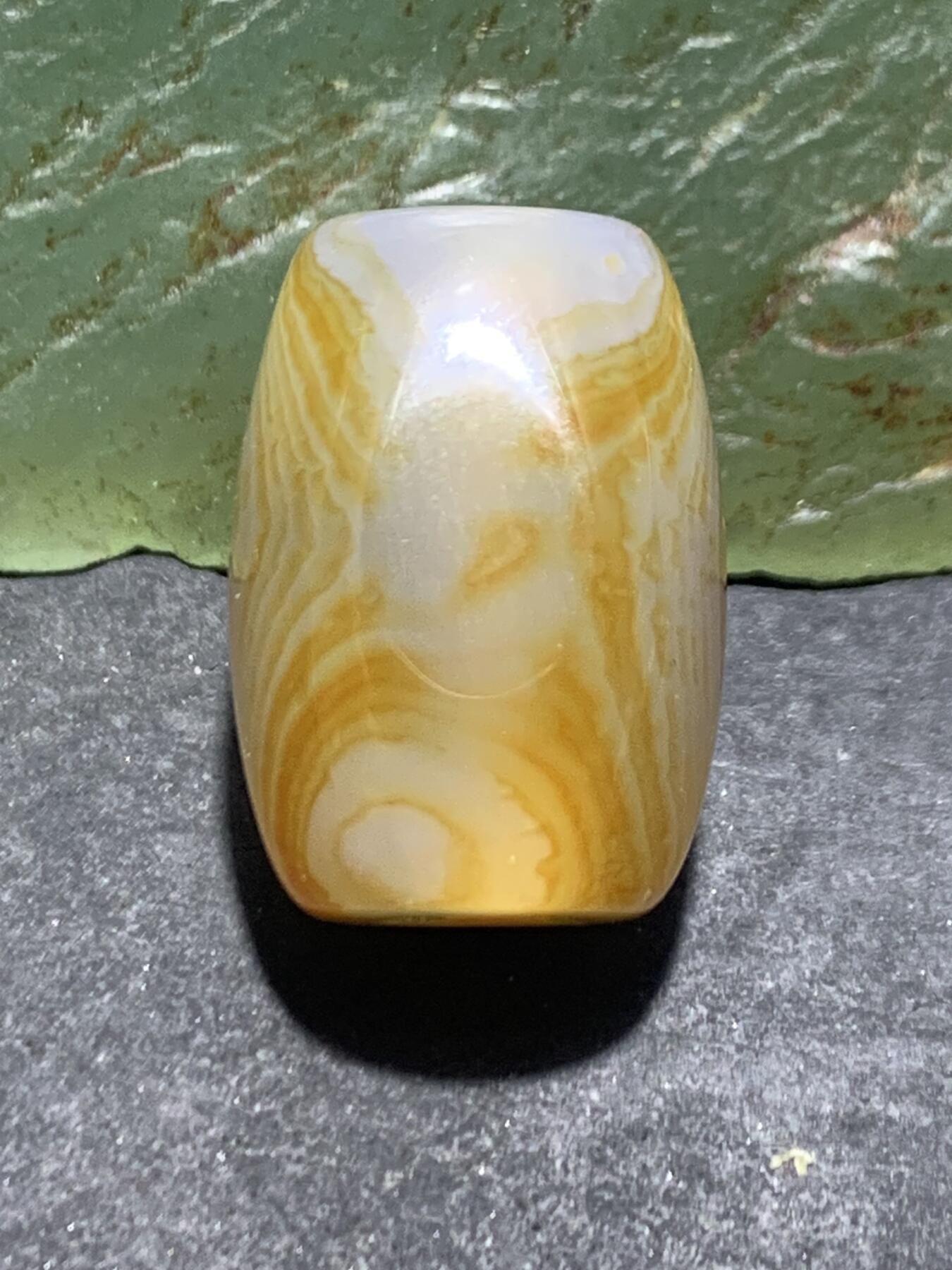 高玉化荔枝冻天眼纹缠丝玛瑙随形桶珠一颗