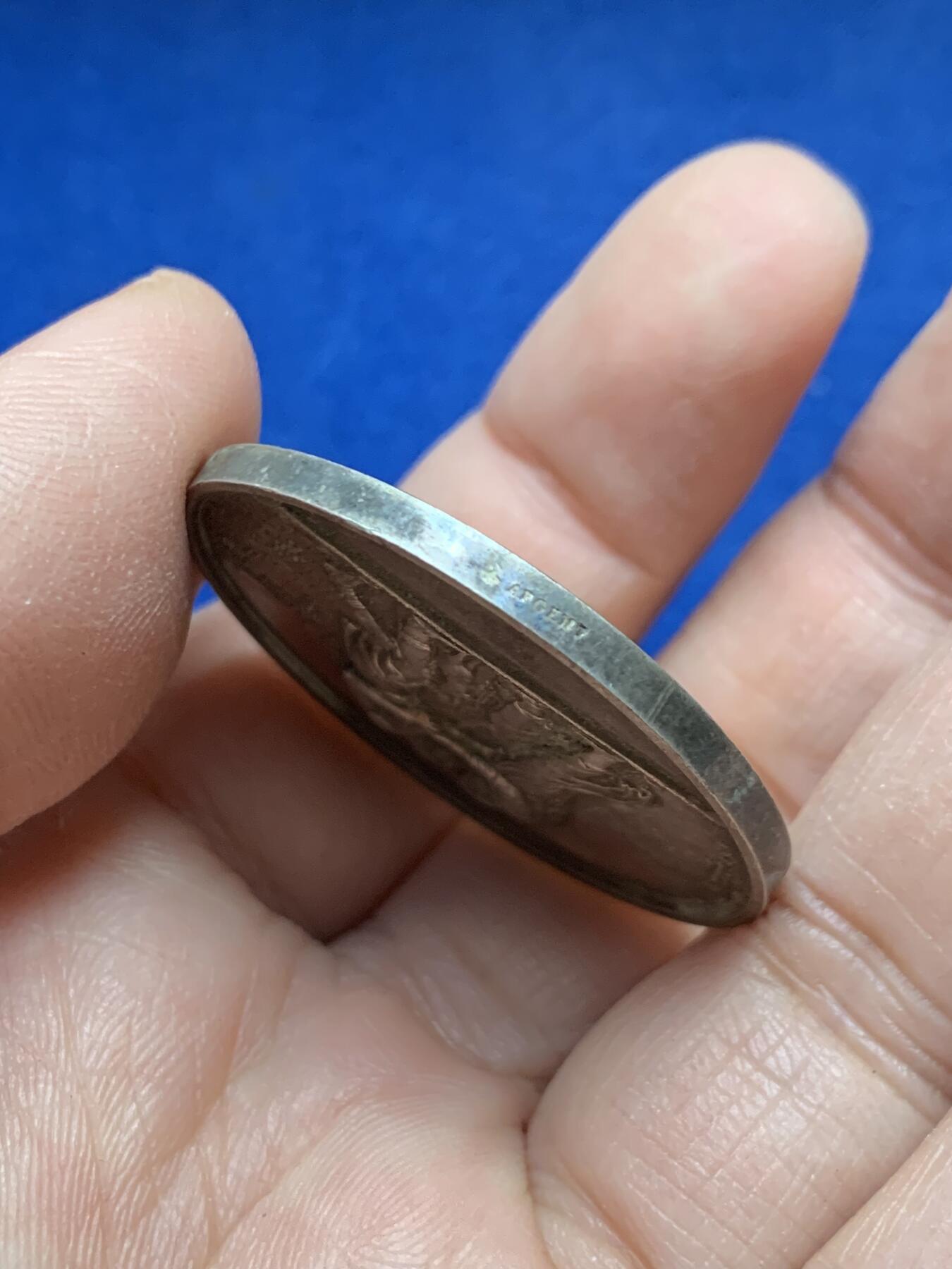 《竞宝斋》第443场 周日，周一，2场连拍 （全场包邮） 法国婚章 22克 36.8mm 1873 蜜蜂银标 背面刻画漂亮