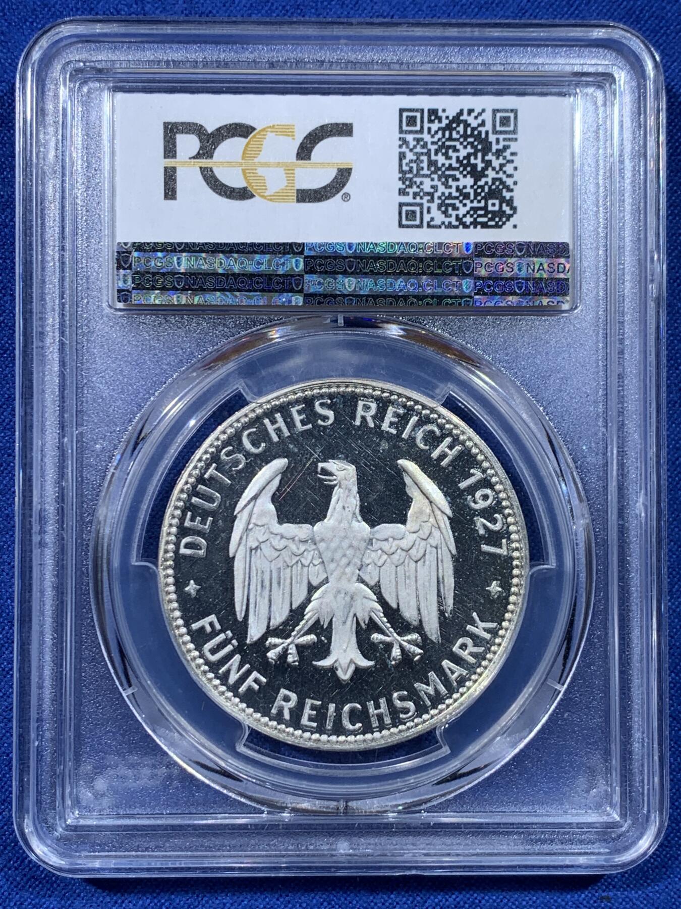 《竞宝斋》第443场 周日，周一，2场连拍 （全场包邮） PCGS PR64DCAM 德国魏玛1927年图宾根大学5马克精制银币，正面为大学创始人埃伯哈德公爵，稀有品种普制都不多见，这枚是近百年前的顶级深度镜面币！