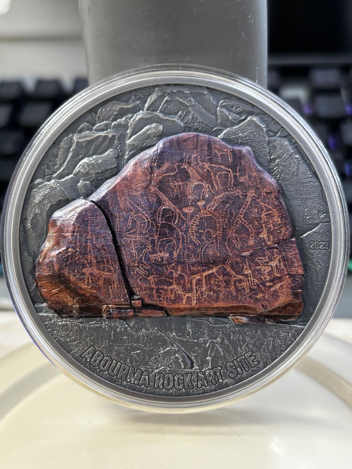 第184期拍卖 吉布提2023年史前艺术系列1岩石Abourma3盎司银币，999银，发行499枚