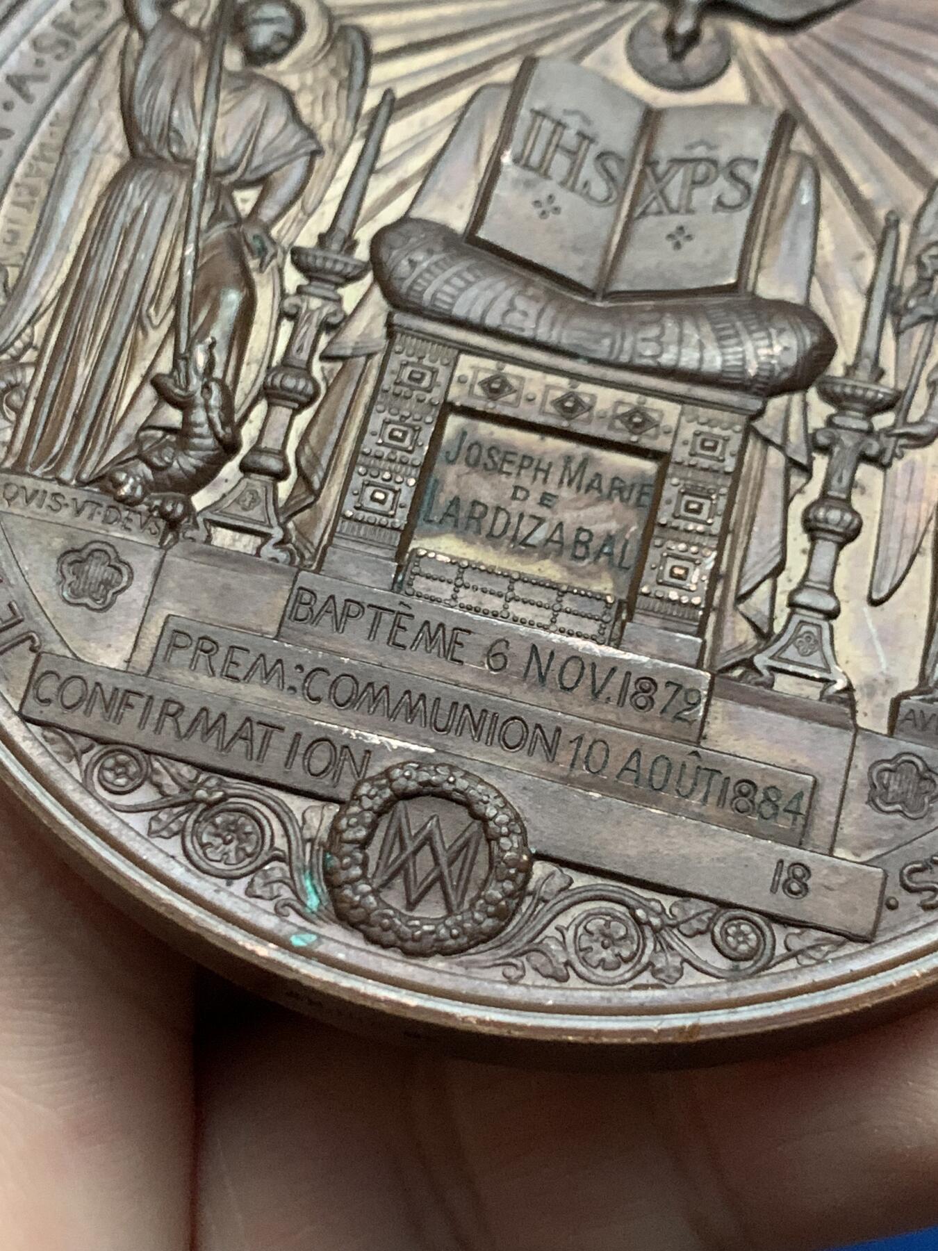 《竞宝斋》第443场 周日，周一，2场连拍 （全场包邮） 1884年法国圣餐洗礼大铜章 好品 145.6克 69mm 丰饶角铜标 原盒