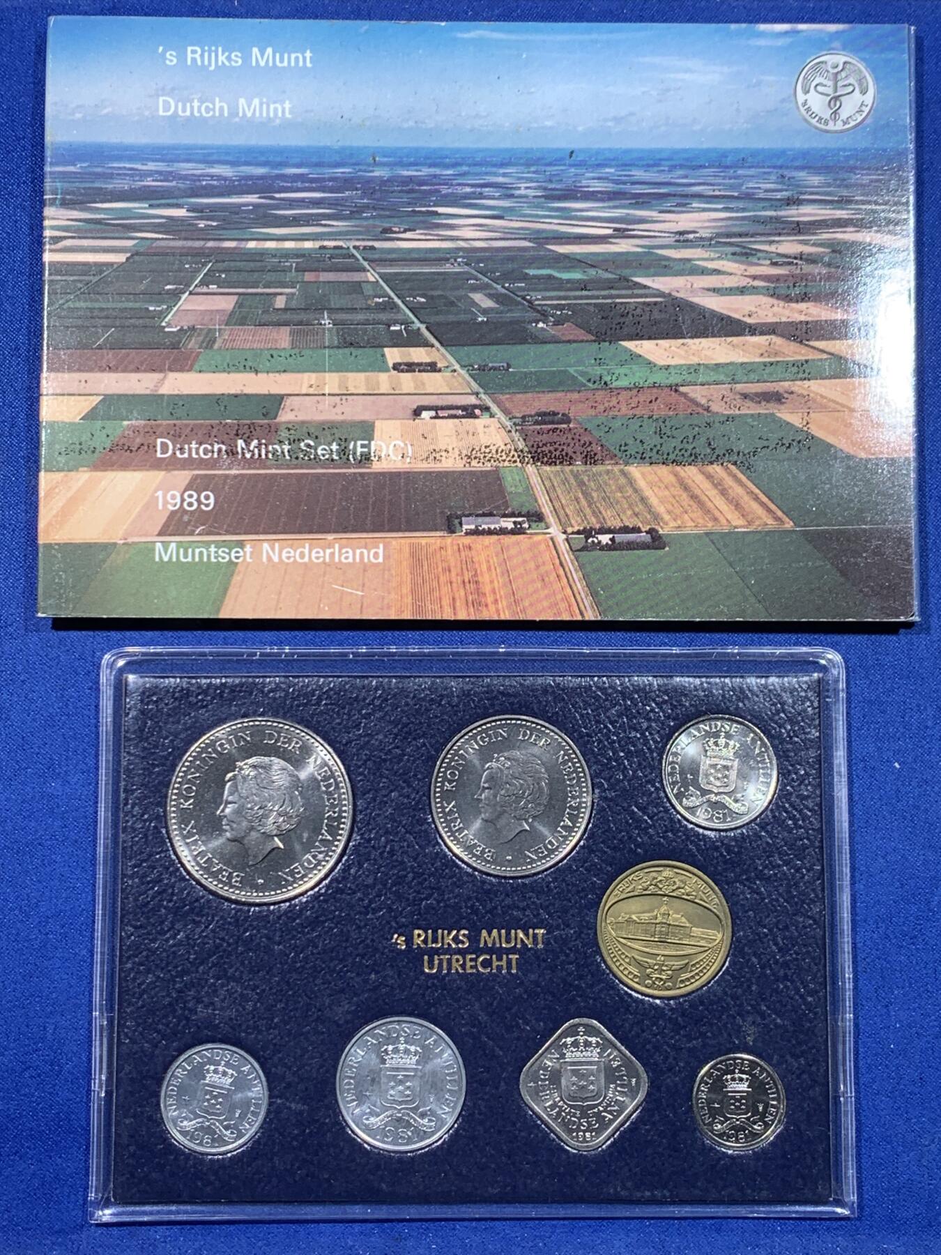 《竞宝斋》第443场 周日，周一，2场连拍 （全场包邮） 两套一组 荷属安德列斯（安的列斯）官方套币，1989年6枚套币和1981年7枚套。