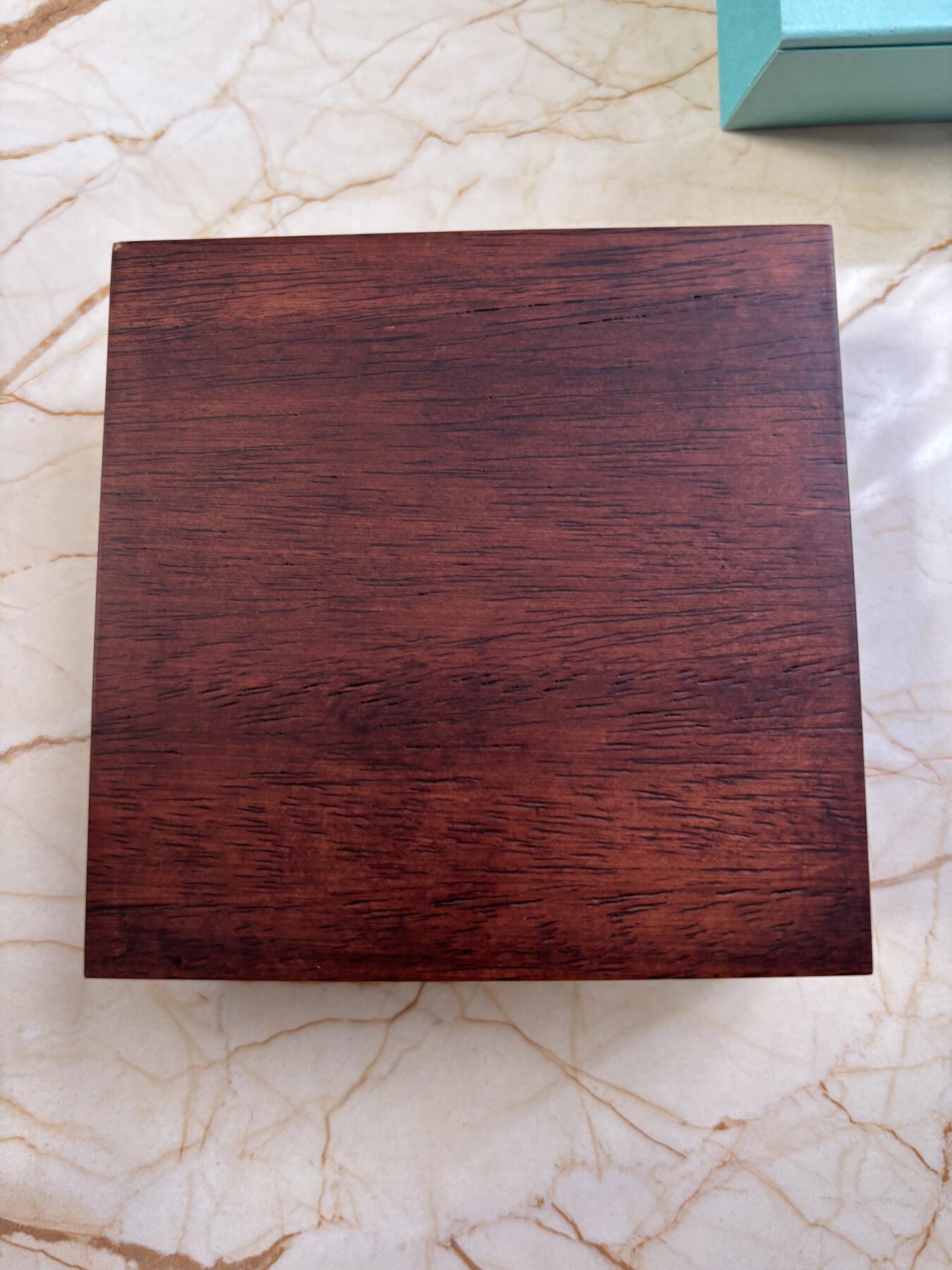 第184期拍卖 喀麦隆2021年国色天香系列3维纳斯诞生2盎司银币，999银，发行500枚