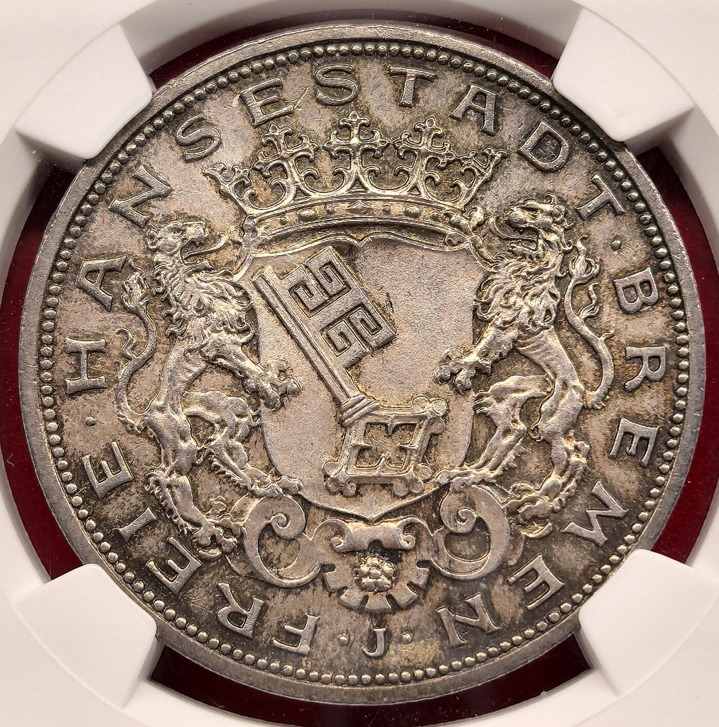 纫秋兰以为佩·凡希社微拍感恩专场 1906J德国不莱梅5马克大银PCGS-MS62，枪灰包浆原味品，实物状态极好，略低评。