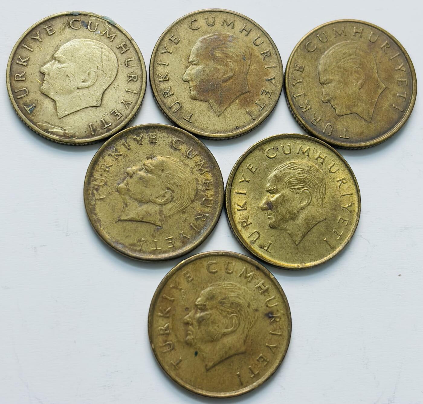 文馨钱币收藏第 284 场，【 长期接收代拍品】老藏家拍品南朝鲜李承晚时期货币，泰国大型纪念币，土耳其各时期及各国套币场 土耳其 100 里拉 6 枚
