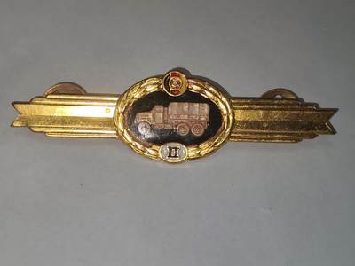 韵星假日拍卖第三十一期 -- Rimey Holidays Auction 31 - 民主德国二级汽车兵技能证章