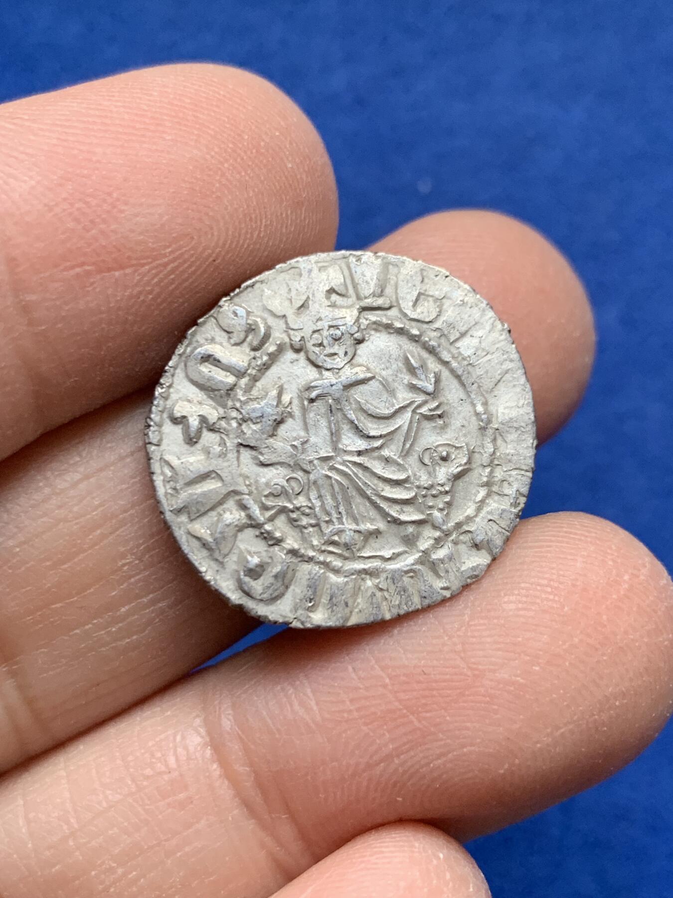 《竞宝斋》第443场 周日，周一，2场连拍 （全场包邮） 中世纪亚美尼亚菜瓮一世银币 背面狮子鬃毛打制清晰