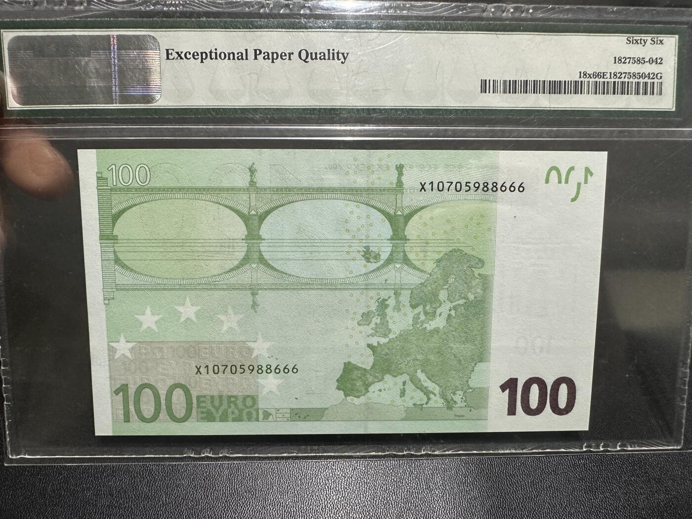 《外钞收藏家》第五百九十期（欧洲强钞、港币、硬通货及丰富裸币大拍场）（本平台长期征集拍品、欢迎藏友们联系合作） 2002年三签100欧元 PMG66 德国版 豹子号666 