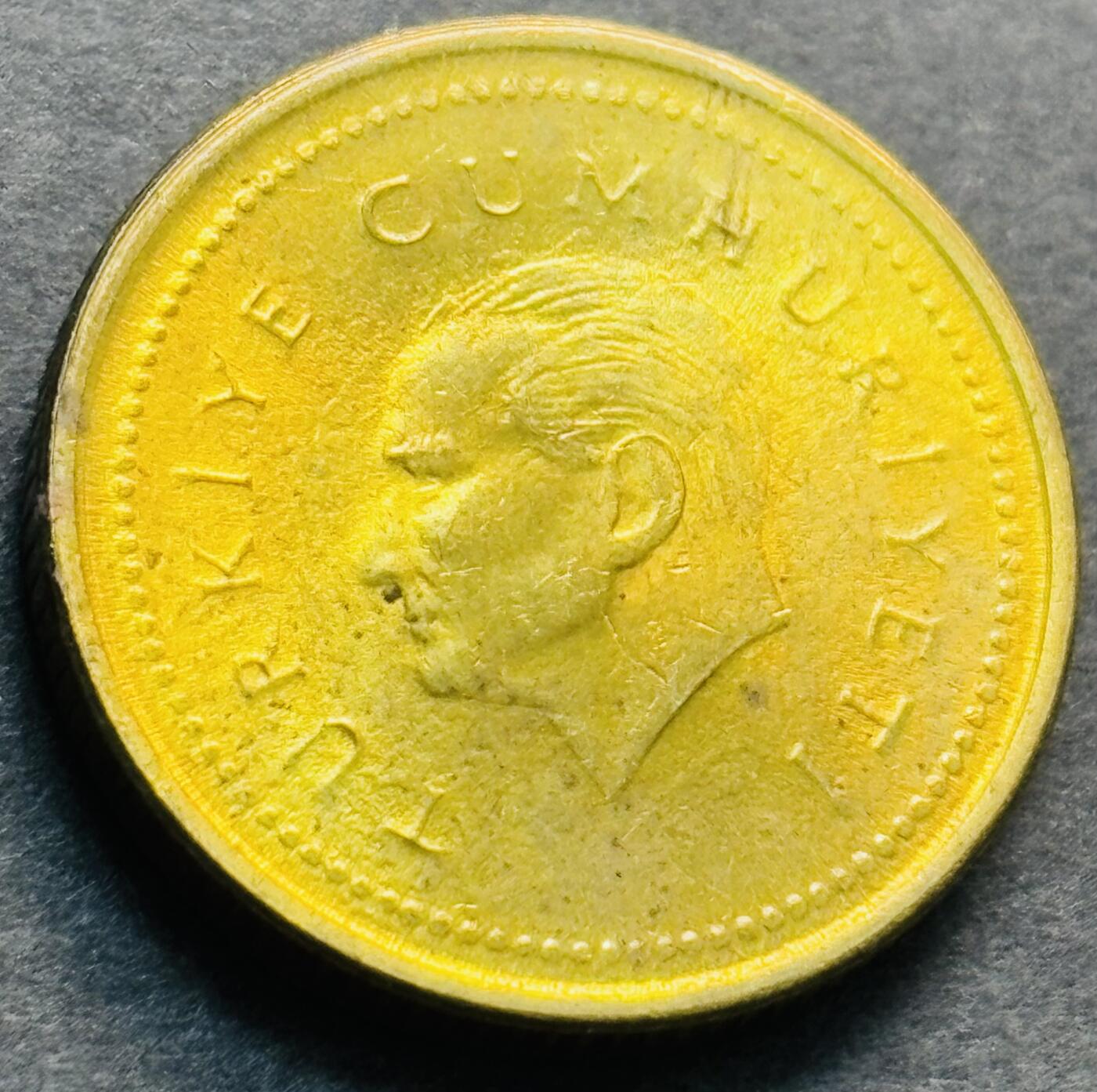 文馨钱币收藏第 284 场，【 长期接收代拍品】老藏家拍品南朝鲜李承晚时期货币，泰国大型纪念币，土耳其各时期及各国套币场 原铜光品相 1995 年土耳其 5000 里拉，第二版首发年