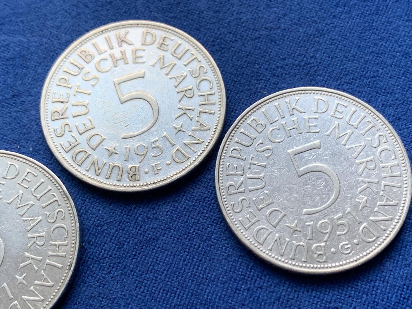 《竞宝斋》第443场 周日，周一，2场连拍 （全场包邮） 三枚一组 德国1951年5马克银币