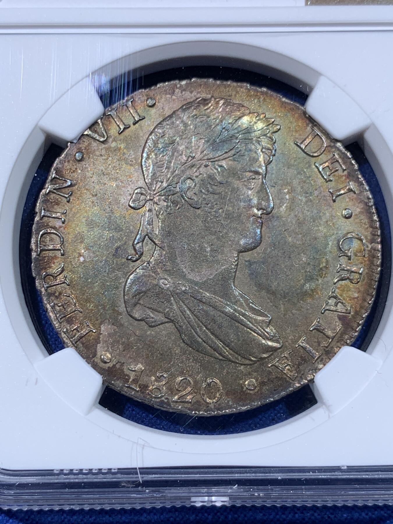 《竞宝斋》第443场 周日，周一，2场连拍 （全场包邮） NGC UNCD 秘鲁 1820年 费迪南七世8里亚尔大银币 橙色五彩包浆 细节清晰 未流通状态