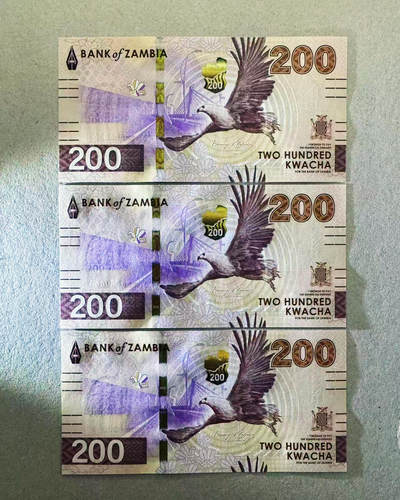 【Blue Auction】世界纸币精拍第757期——18级TOP拍卖/信誉/品质/专业/高效💫 - 【一组3张AA冠倒置号】赞比亚 新版 200科瓦查 全新UNC