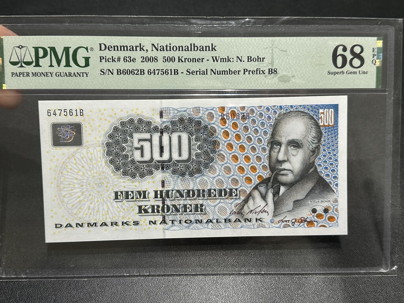 《外钞收藏家》第五百九十期（欧洲强钞、港币、硬通货及丰富裸币大拍场）（本平台长期征集拍品、欢迎藏友们联系合作） 2008年丹麦浮雕版500克朗 PMG68高分 再版
