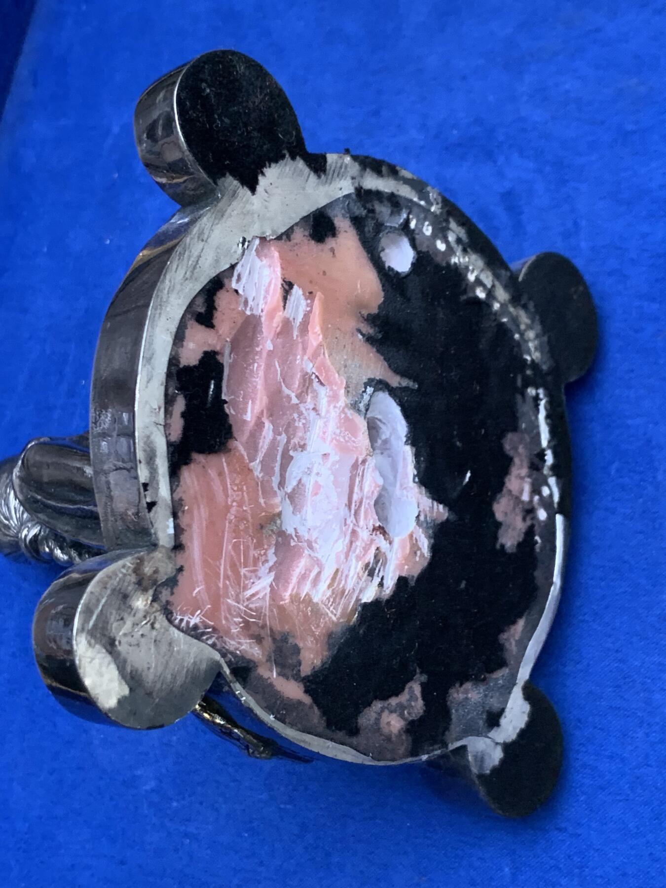 《竞宝斋》第443场 周日，周一，2场连拍 （全场包邮） 英国凯尔特少女坐像摆件 925银包银 1997年谢菲尔德官方银标识 总重434克 细节见图