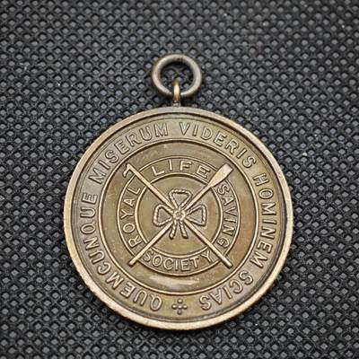 【淘币小摊】限时拍第八百一十六拍  纪念章场  满百包邮可预留两周  周一统一发货  -  英国社会救援奖章直径33mm