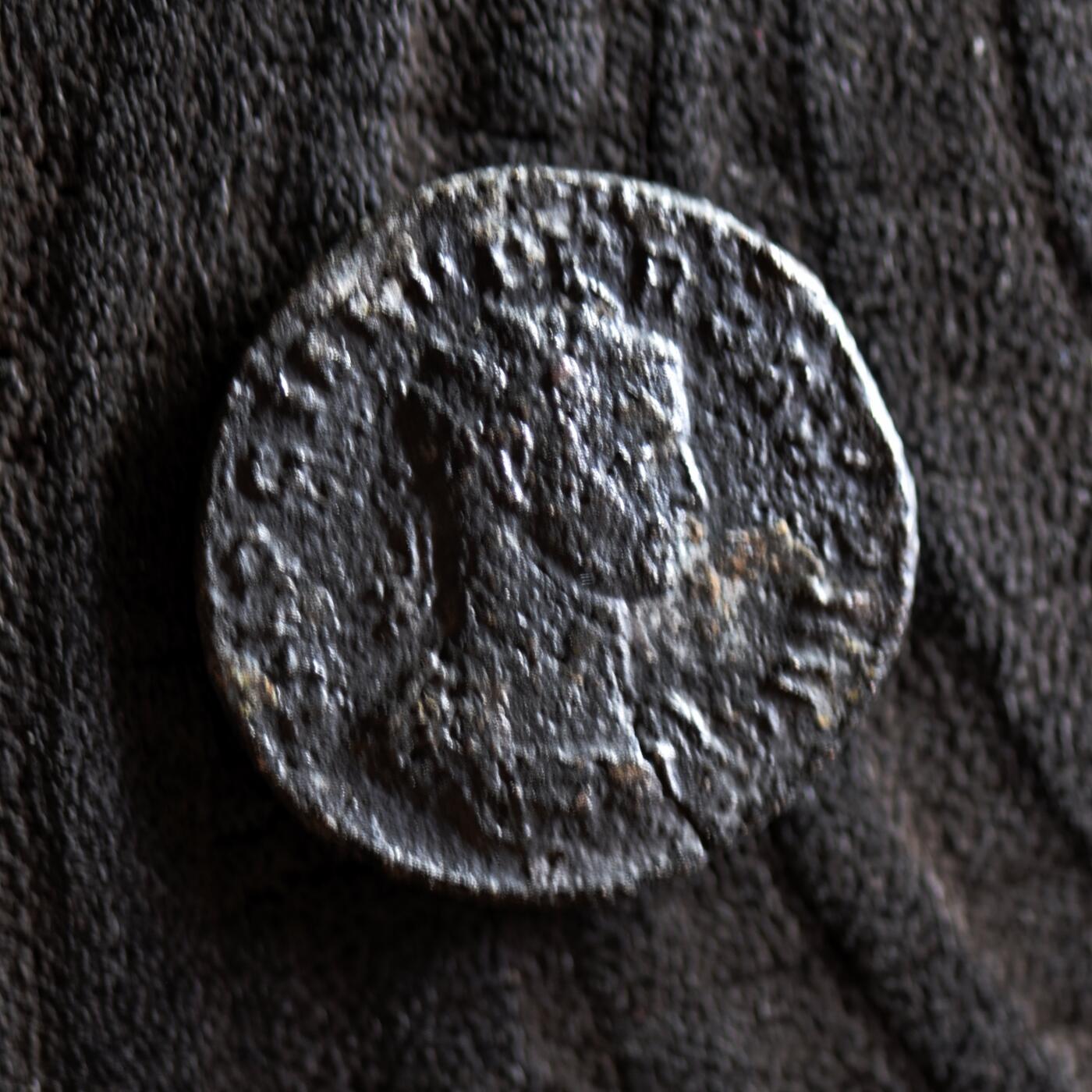 【良泉】【2025年最后一场】12月18日晚19.30点开拍！188组【直播场】西方古代钱币、丝路杂项、印章！ 公元277-280年【古罗马】普罗布斯“和谐女神与太阳神索尔”洗银币，3.2克