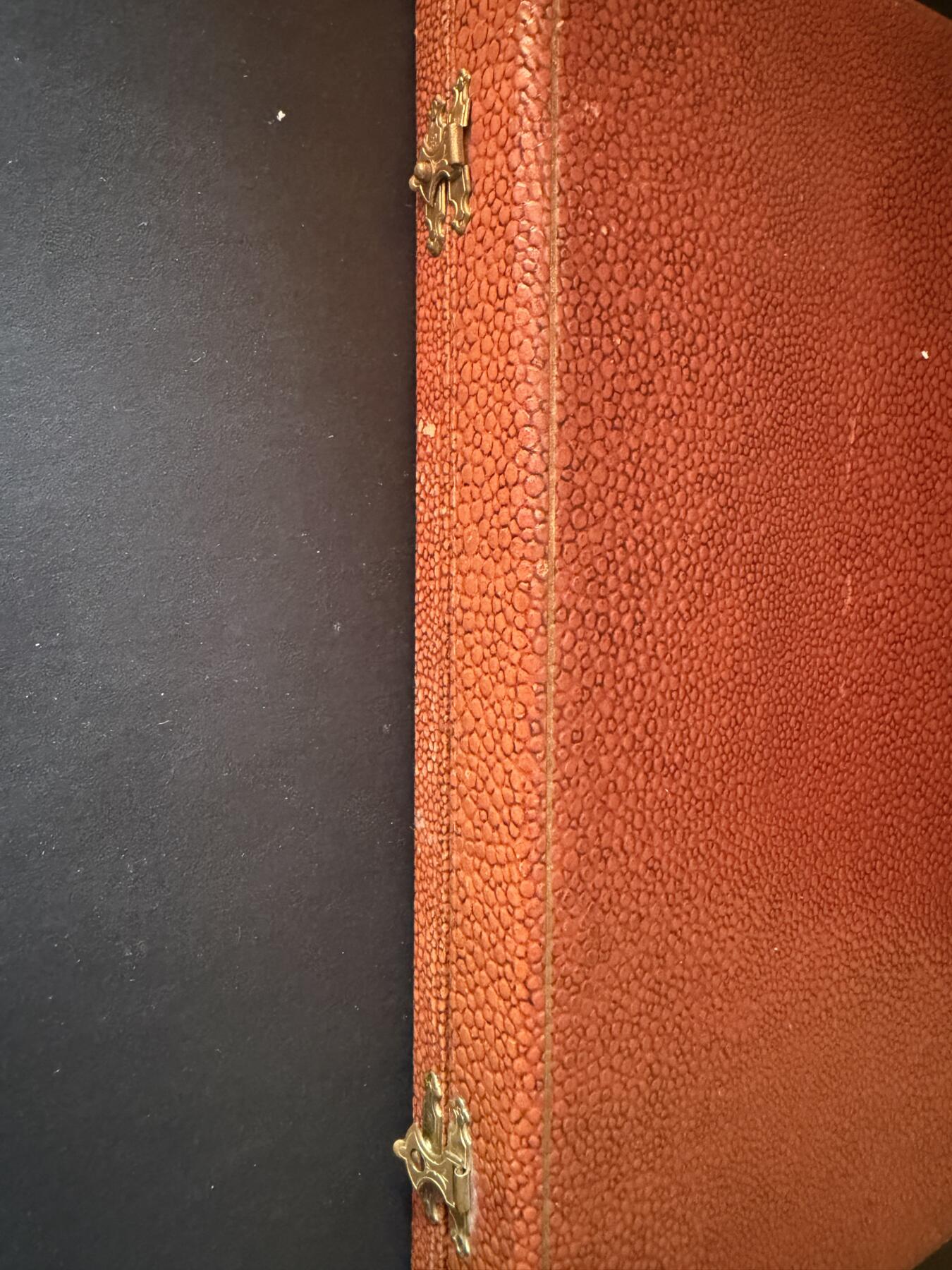 海外回流精品拍卖 法国回流西洋古董银制文房四宝套装 带原装盒。重89.6g，纹饰精美。