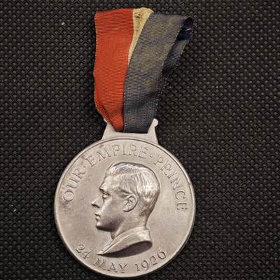 【淘币小摊】限时拍第八百一十六拍  纪念章场  满百包邮可预留两周  周一统一发货  -  英国帝国王子奖章直径38mm