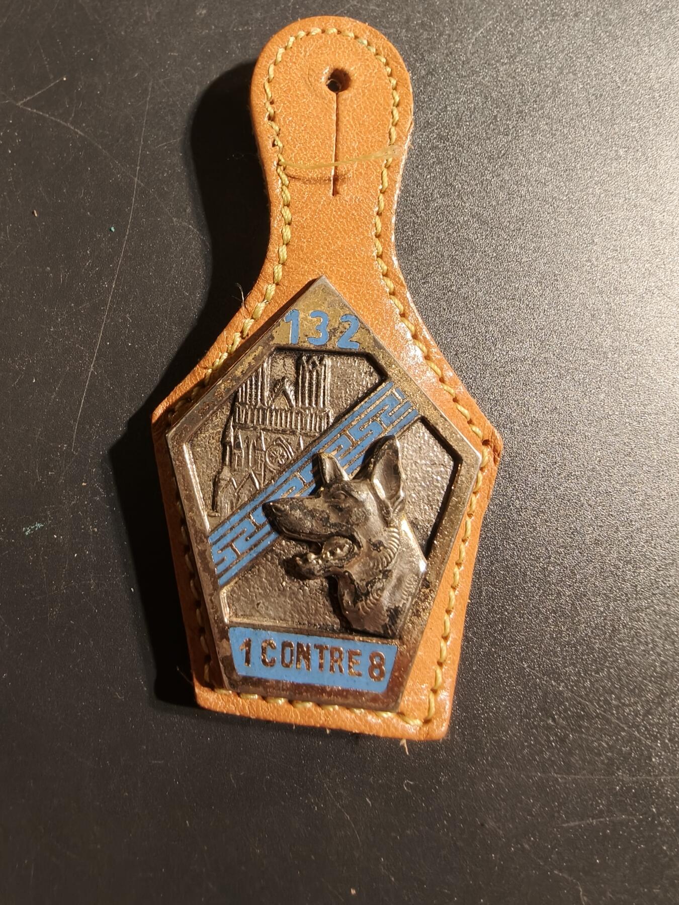 老王徽章第167期 法国第132步兵团军犬部队证章