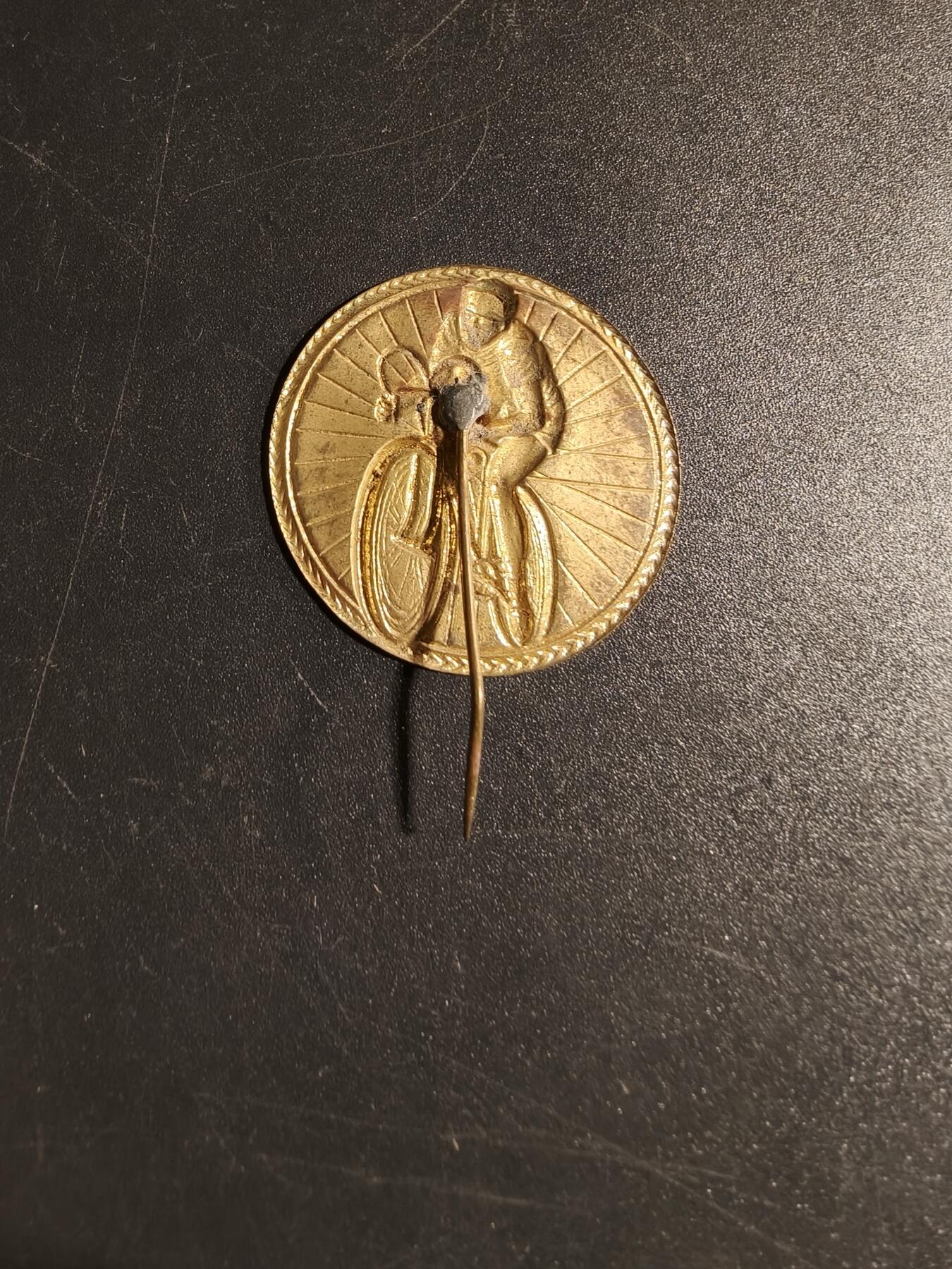 老王徽章第167期 法国自行车运动协会针插