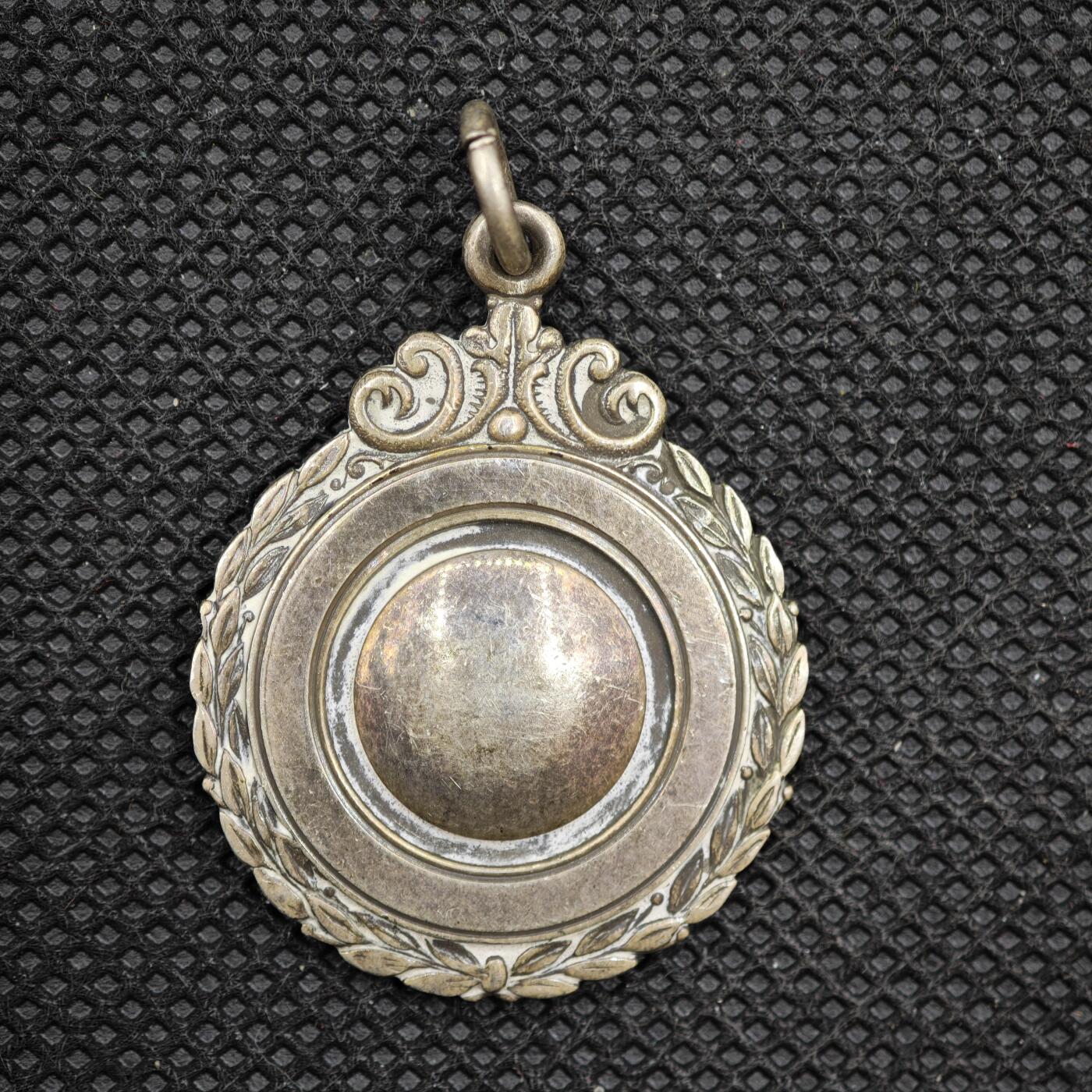 【淘币小摊】限时拍第八百一十六拍  纪念章场  满百包邮可预留两周  周一统一发货   英国纪念章直径28mm