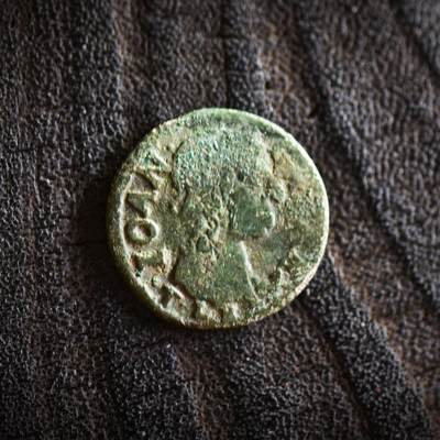 【良泉】【2025年最后一场】12月18日晚19.30点开拍！188组【直播场】西方古代钱币、丝路杂项、印章！ - 公元1666年【波兰立陶宛联邦】约翰二世·卡齐米尔·瓦萨“波兰鹰”铜希林，1.22克