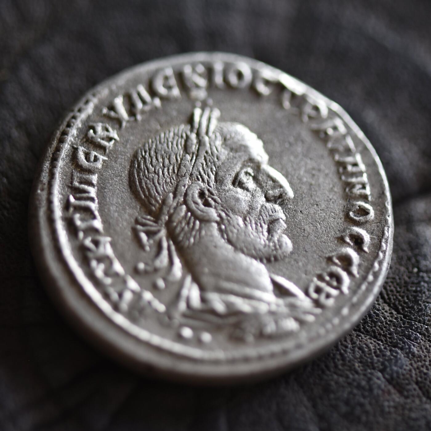 【良泉】【2025年最后一场】12月18日晚19.30点开拍！188组【直播场】西方古代钱币、丝路杂项、印章！ 【极美品】11.22克，公元249-251年【古罗马】叙利亚行省，图拉真·德西乌斯，四德拉克马