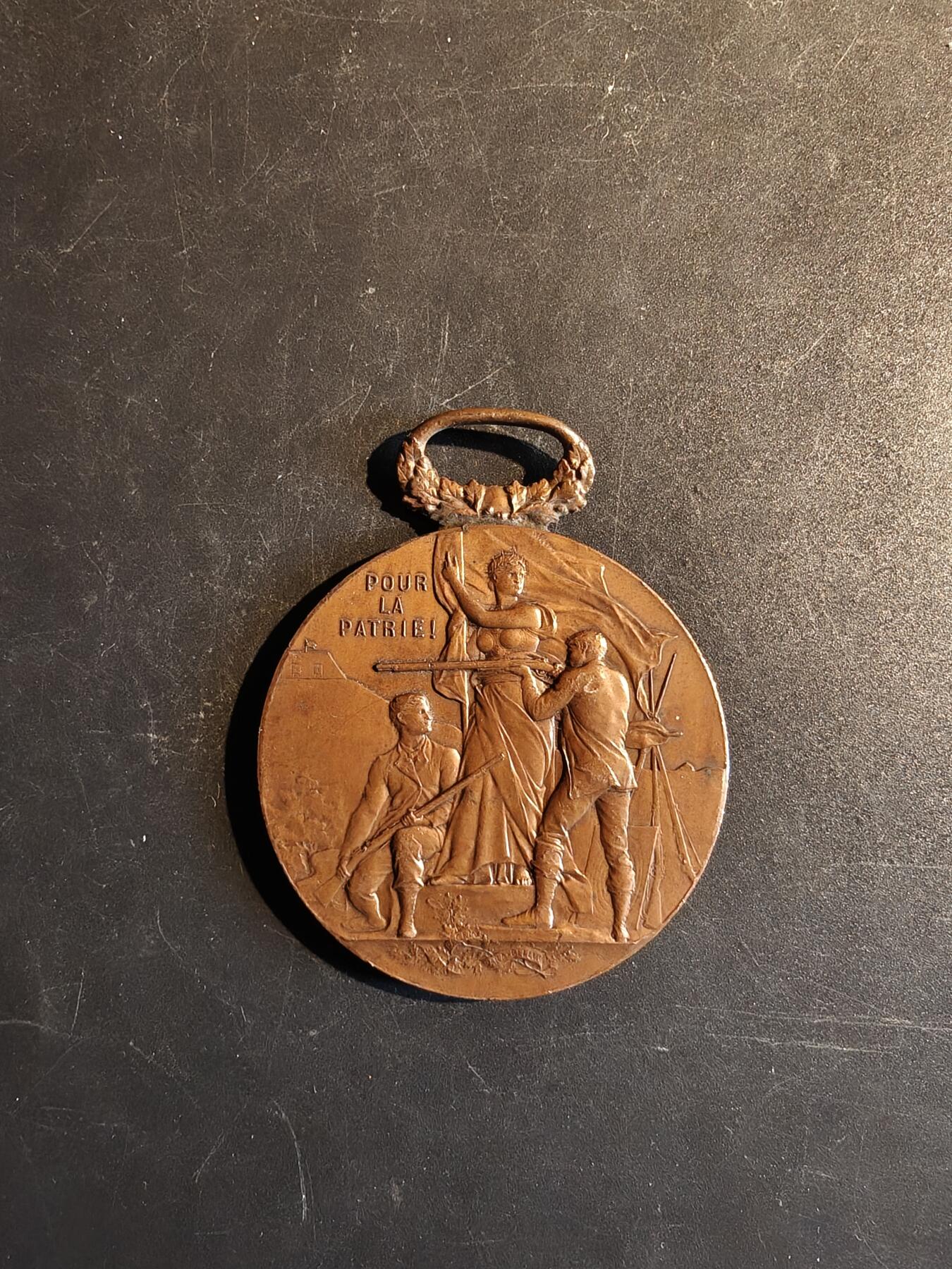 老王徽章第167期 法国第80步兵团军官大尺寸铜奖章     直径50mm.     重量54.4g