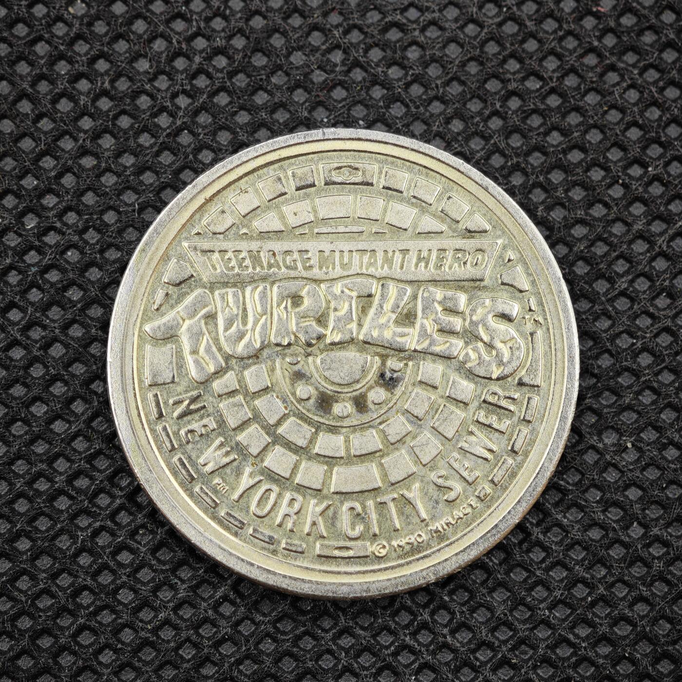 【淘币小摊】限时拍第八百一十六拍  纪念章场  满百包邮可预留两周  周一统一发货   忍者神龟纽约下水道纪念章直径27mm