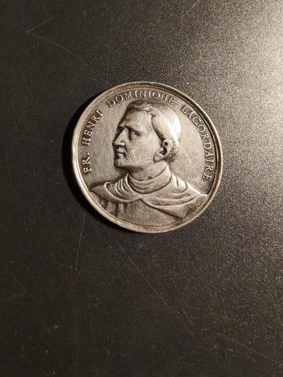 老王徽章第167期 - 法国亨利·多米尼克·拉科代尔银质代币    蜜蜂950银标     直径32mm.   重量12.7g