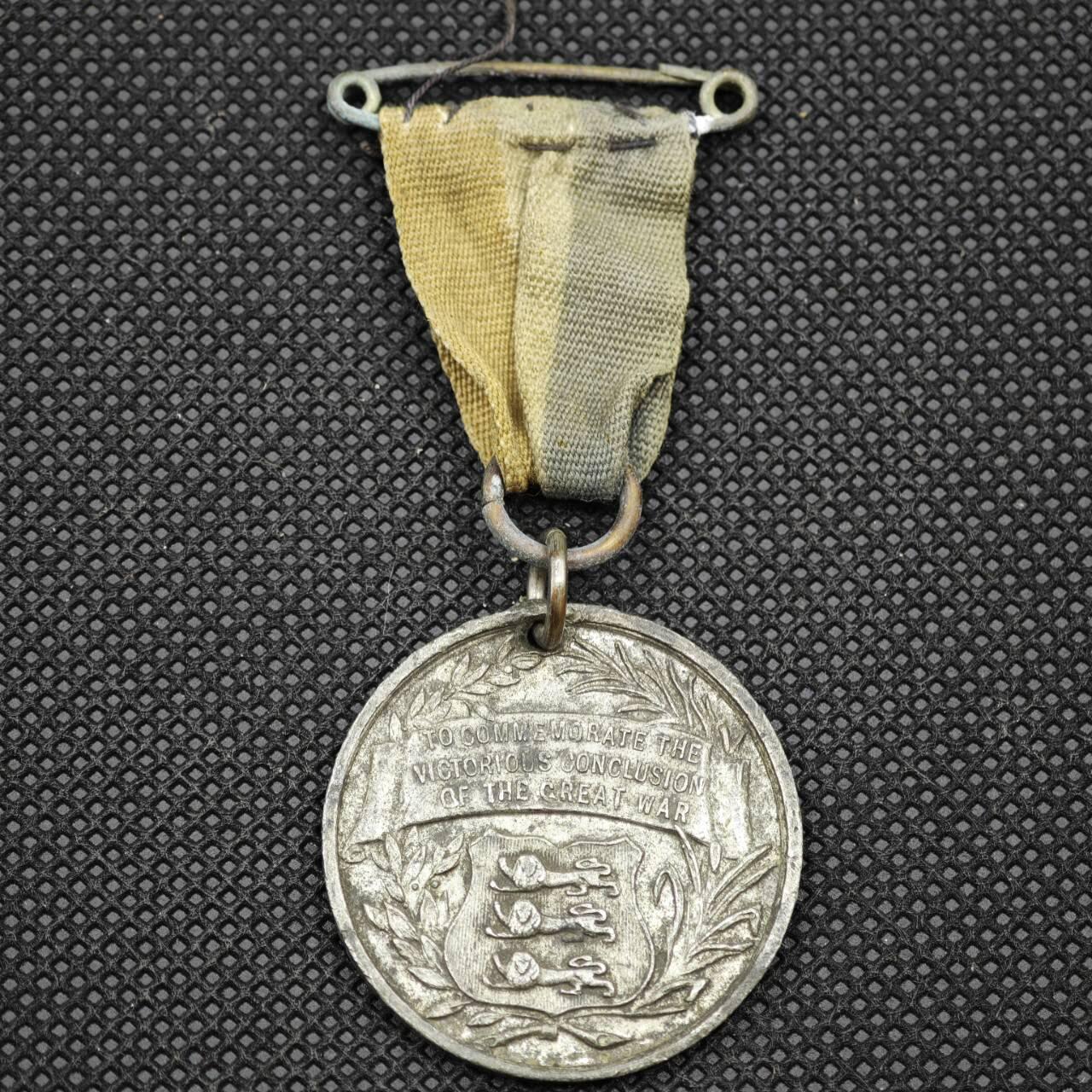 【淘币小摊】限时拍第八百一十六拍  纪念章场  满百包邮可预留两周  周一统一发货 